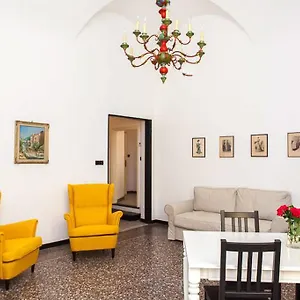 Ferienhaus Casa Carducci - Spacious Historical Close To The, Imperia